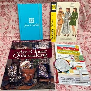 Quilters Bundle books, pins
